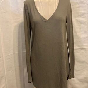 Massimo medium long sleeve v-neck light brown T-shirt